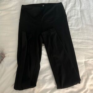black yogalicuous leggings